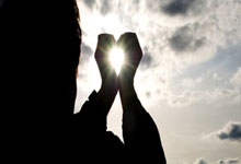 1-1!十人国安艰难逼平成都蓉城,场面狼狈,防守混乱,缺乏自信.